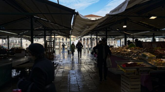 uploaded-image-temizlik-ve-dezenfeksiyon-arasindaki-fark-1697383768971